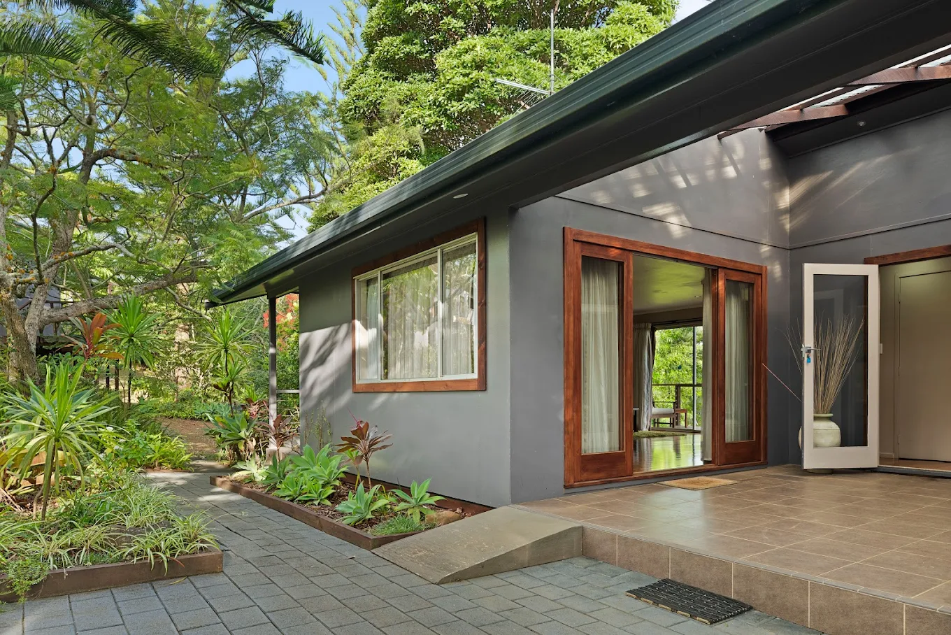 Broadleaf Villas